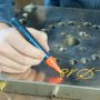 Markere si evidentiatoare - Marker cu vopsea, varf rotund 1-3mm, auriu, Schneider Maxx 270 thumbnail