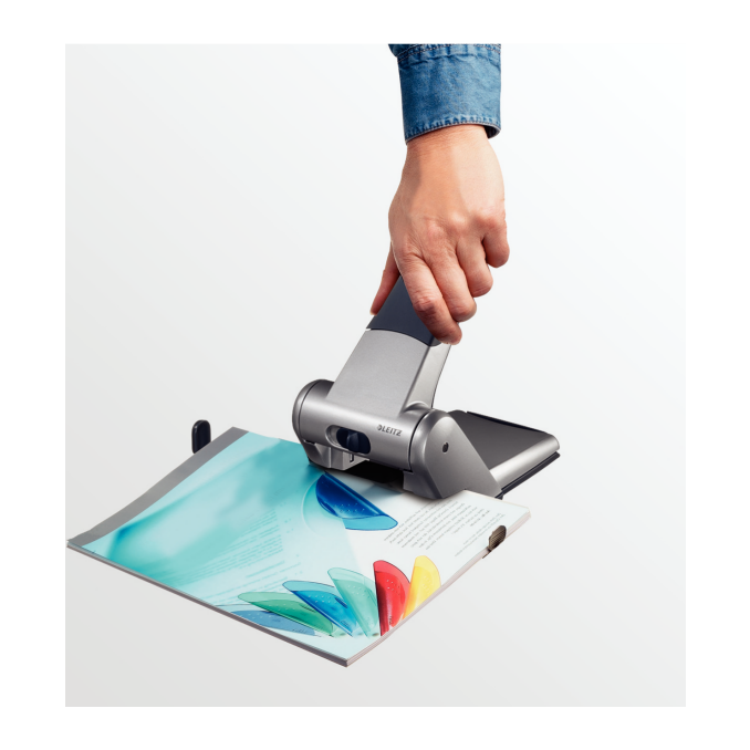 Capsatoare, perforatoare si tackere - Perforator de mare capacitate, 65 coli, metal, albastru, Leitz 5180