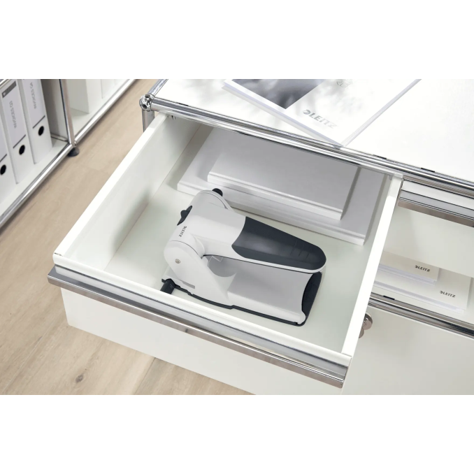 Capsatoare, perforatoare si tackere - Perforator de mare capacitate, 65 coli, metal, albastru, Leitz 5180
