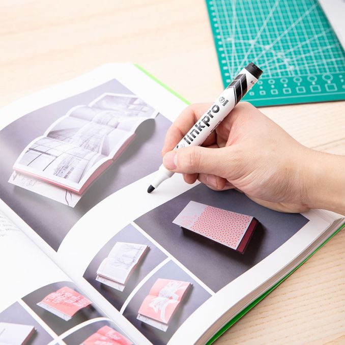 Markere si evidentiatoare - Marker whiteboard, varf rotund 2.0mm, reincarcabil, negru, Deli