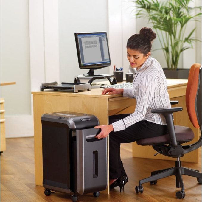 Distrugatoare de documente, accesorii - Distrugator documente, max. 18 coli, strip-cut, negru, Fellowes 90S