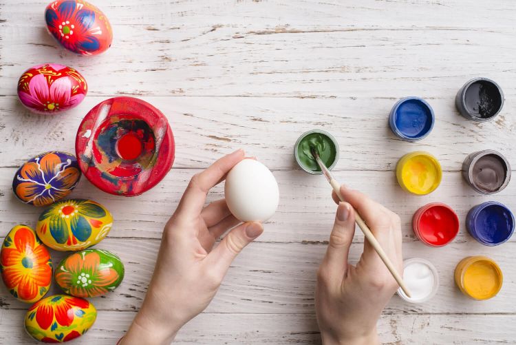 Idei creative decorațiuni de Paște - iată ce ornamente poți realiza împreună cu copilul tău pentru masa de Paște 2